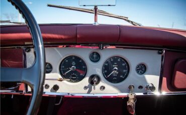 Jaguar-XK-1961-38