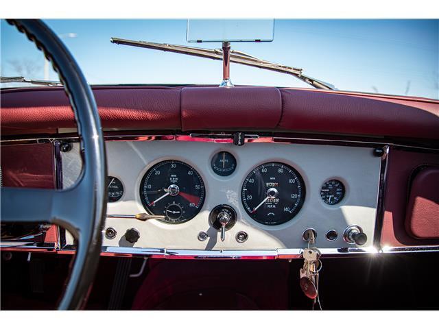 Jaguar-XK-1961-38