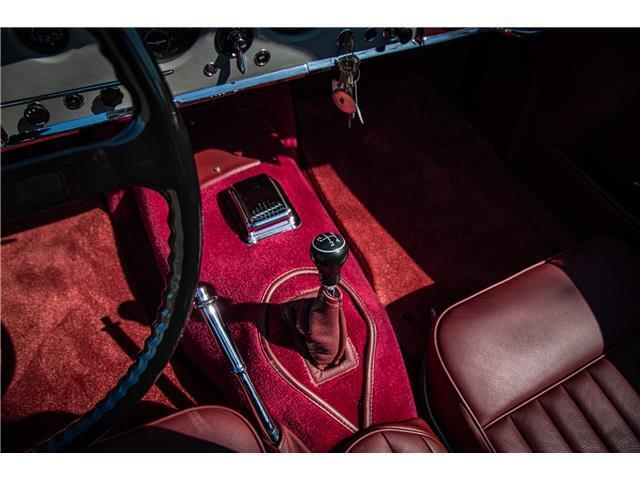 Jaguar-XK-1961-39