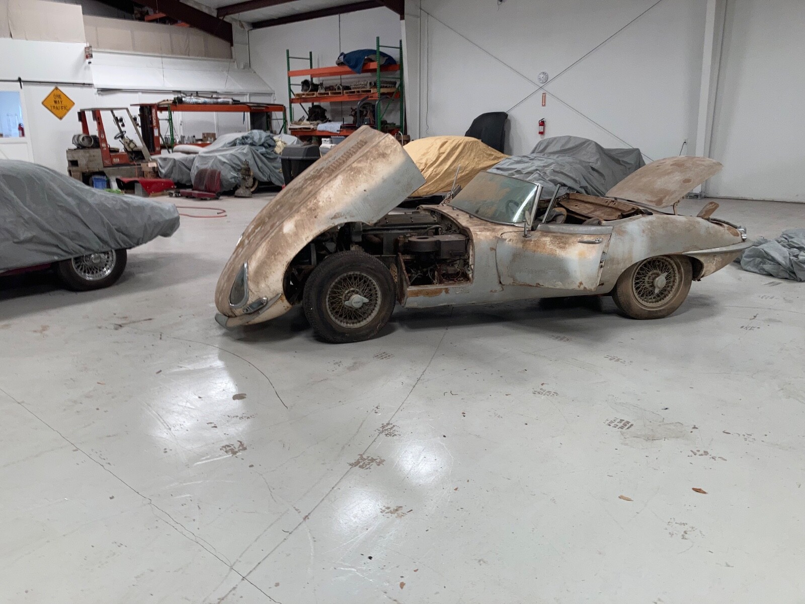 Jaguar-XK-1964-Convertible-13