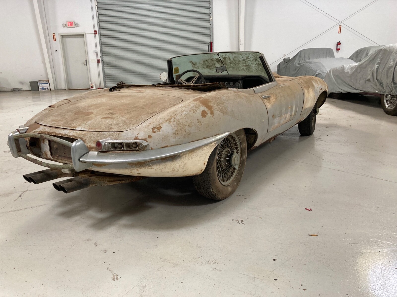 Jaguar-XK-1964-Convertible-8