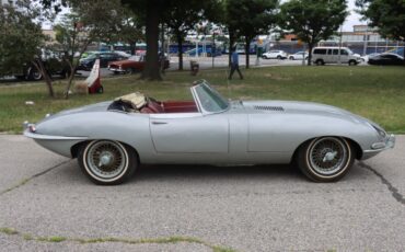 Jaguar-XK-1965-Roadster-2