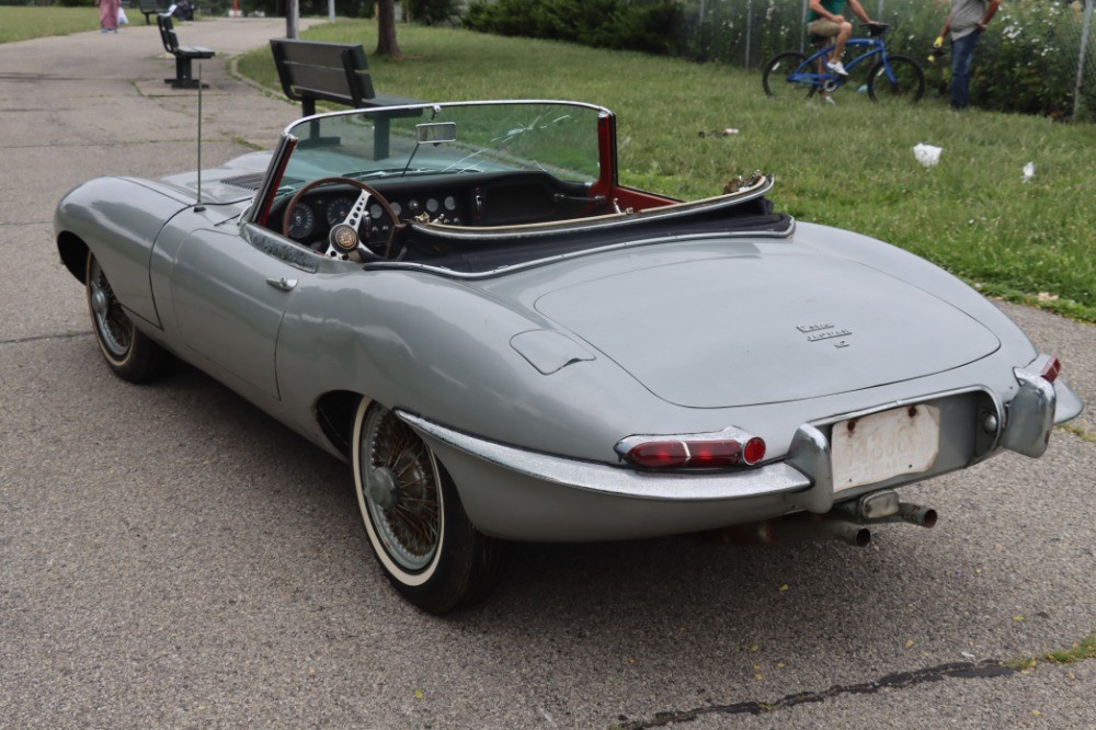Jaguar-XK-1965-Roadster-5