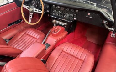 Jaguar-XK-1968-Convertible-2