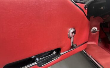 Jaguar-XK-1968-Convertible-30