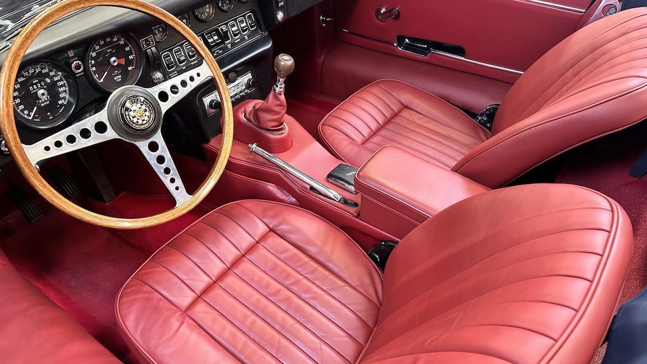 Jaguar-XK-1968-Convertible-31