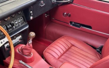 Jaguar-XK-1968-Convertible-35