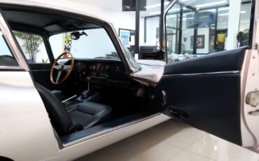Jaguar-XK-1969-Classic-Car-28