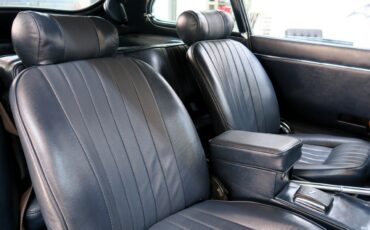 Jaguar-XK-1969-Classic-Car-30