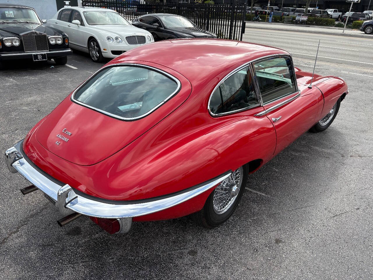 Jaguar-XK-1969-Coupe-22
