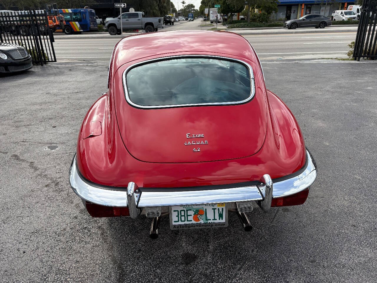 Jaguar-XK-1969-Coupe-27