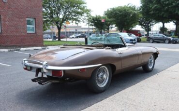 Jaguar-XK-1971-2