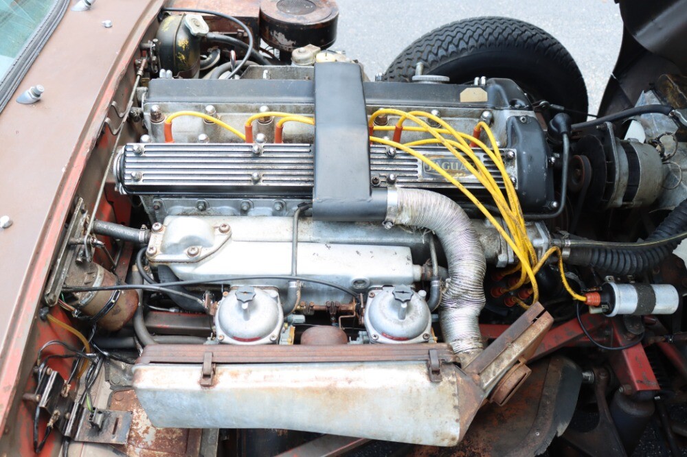 Jaguar-XK-1971-4