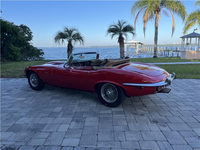 Jaguar-XK-1973-Roadster-10