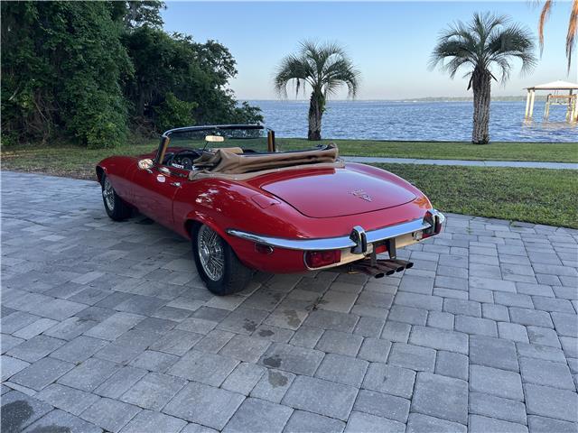 Jaguar-XK-1973-Roadster-11