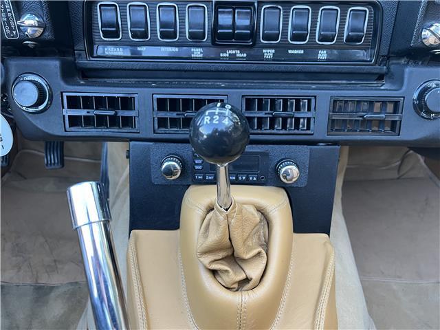 Jaguar-XK-1973-Roadster-21