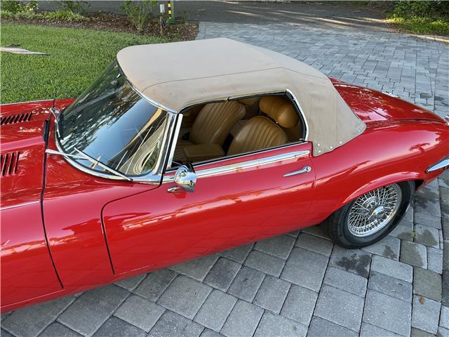 Jaguar-XK-1973-Roadster-24