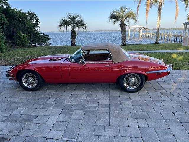 Jaguar-XK-1973-Roadster-26
