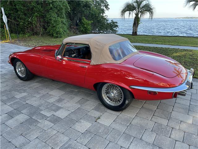Jaguar-XK-1973-Roadster-27