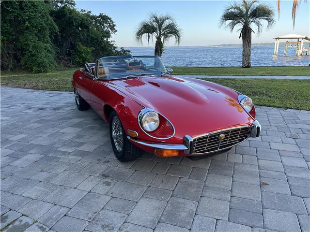 Jaguar-XK-1973-Roadster-6