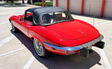 Jaguar-XK-1974-Convertible-10