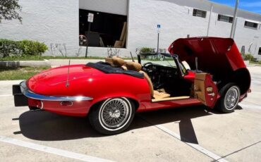 Jaguar-XK-1974-Convertible-13