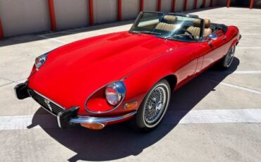 Jaguar-XK-1974-Convertible-2
