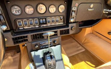 Jaguar-XK-1974-Convertible-23