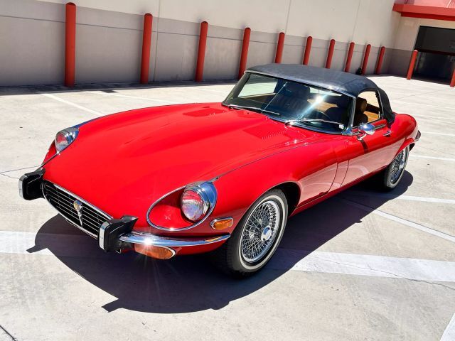 Jaguar-XK-1974-Convertible-4