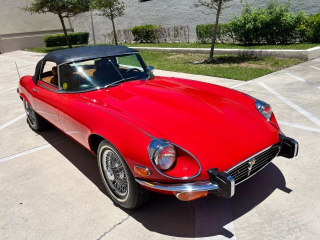 Jaguar-XK-1974-Convertible-5