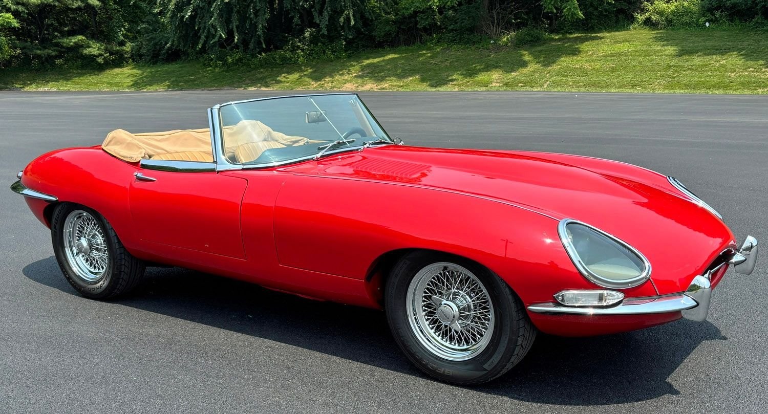 Jaguar-XKE-1965-Convertible