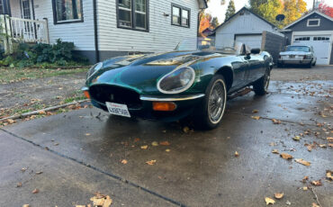 Jaguar-XKE-V12-SPEEDSTER-1972-Convertible-1