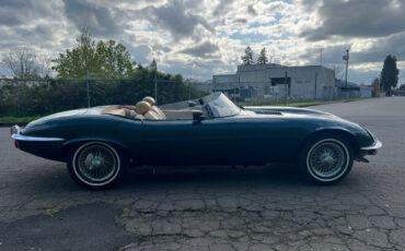 Jaguar-XKE-V12-SPEEDSTER-1972-Convertible-12