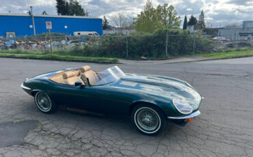 Jaguar-XKE-V12-SPEEDSTER-1972-Convertible-13