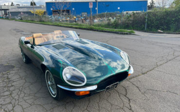 Jaguar-XKE-V12-SPEEDSTER-1972-Convertible-14