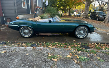 Jaguar-XKE-V12-SPEEDSTER-1972-Convertible-2