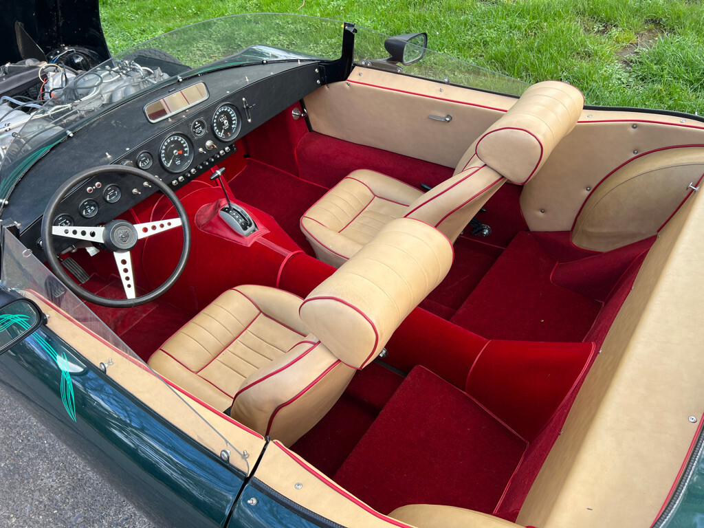 Jaguar-XKE-V12-SPEEDSTER-1972-Convertible-39