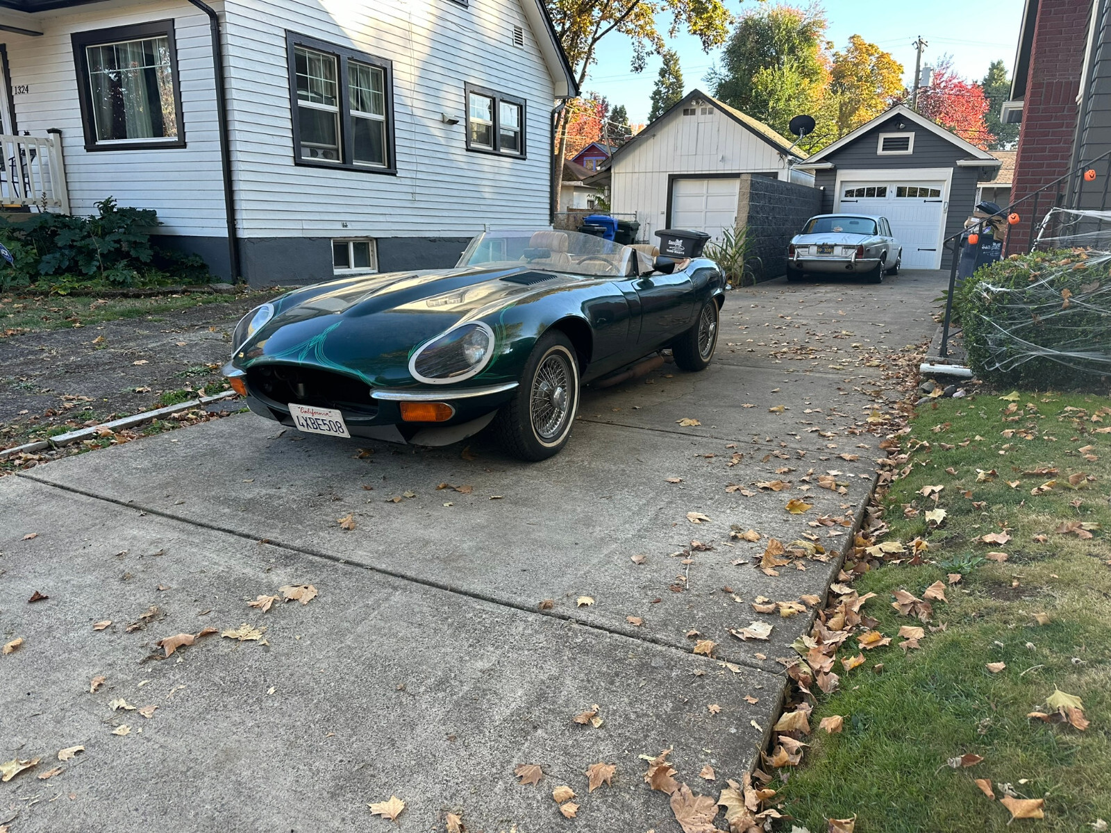 Jaguar-XKE-V12-SPEEDSTER-1972-Convertible