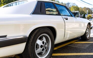 Jaguar-Xjs-1982-white-1