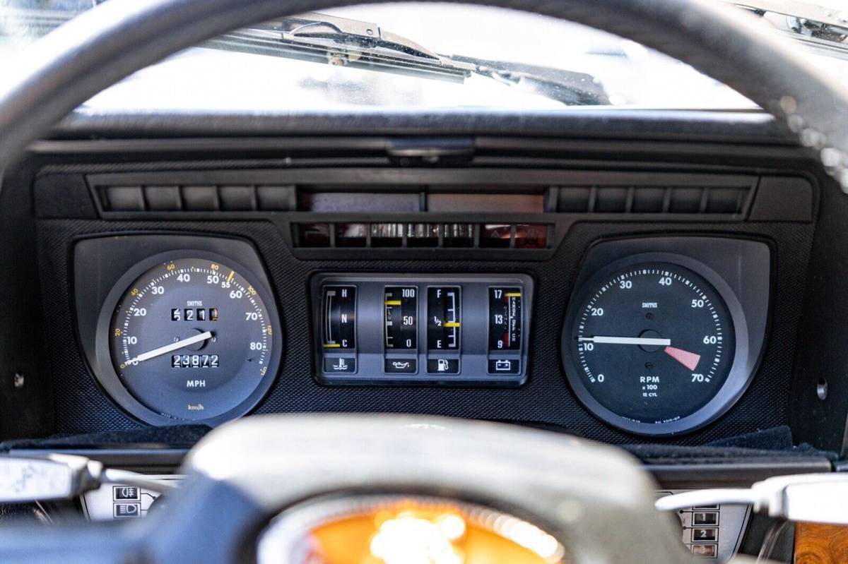 Jaguar-Xjs-1982-white-19