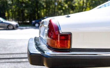 Jaguar-Xjs-1982-white-6
