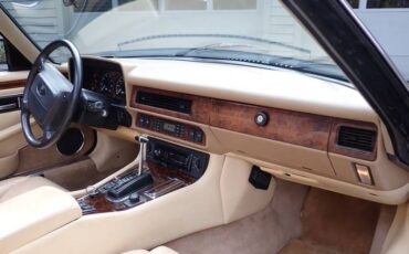 Jaguar-Xjs-convertible-1992-black-15