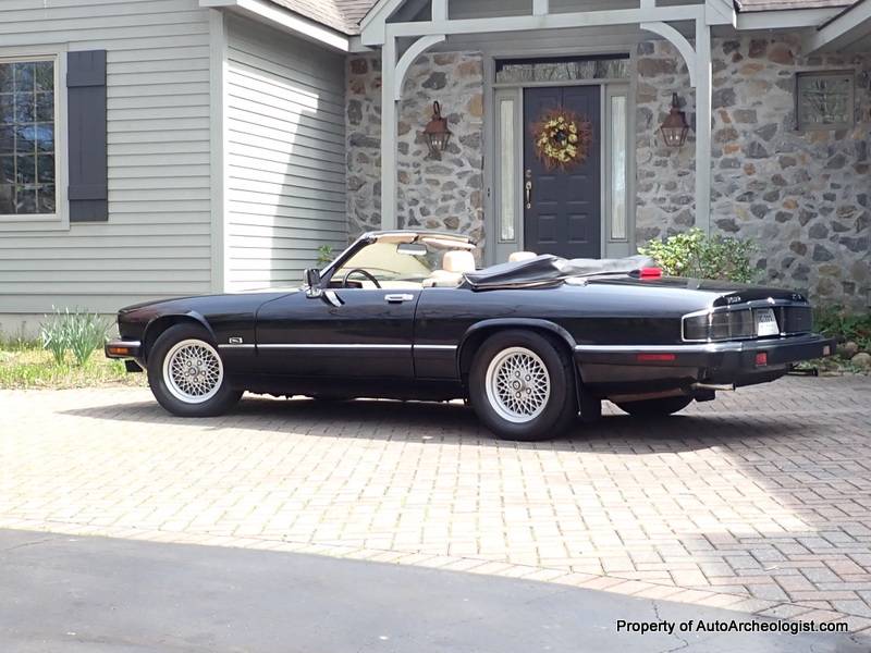 Jaguar Xjs convertible  1992 black