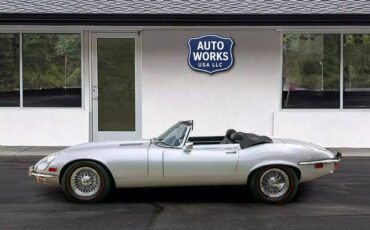 Jaguar-Xke-1974-silver-2