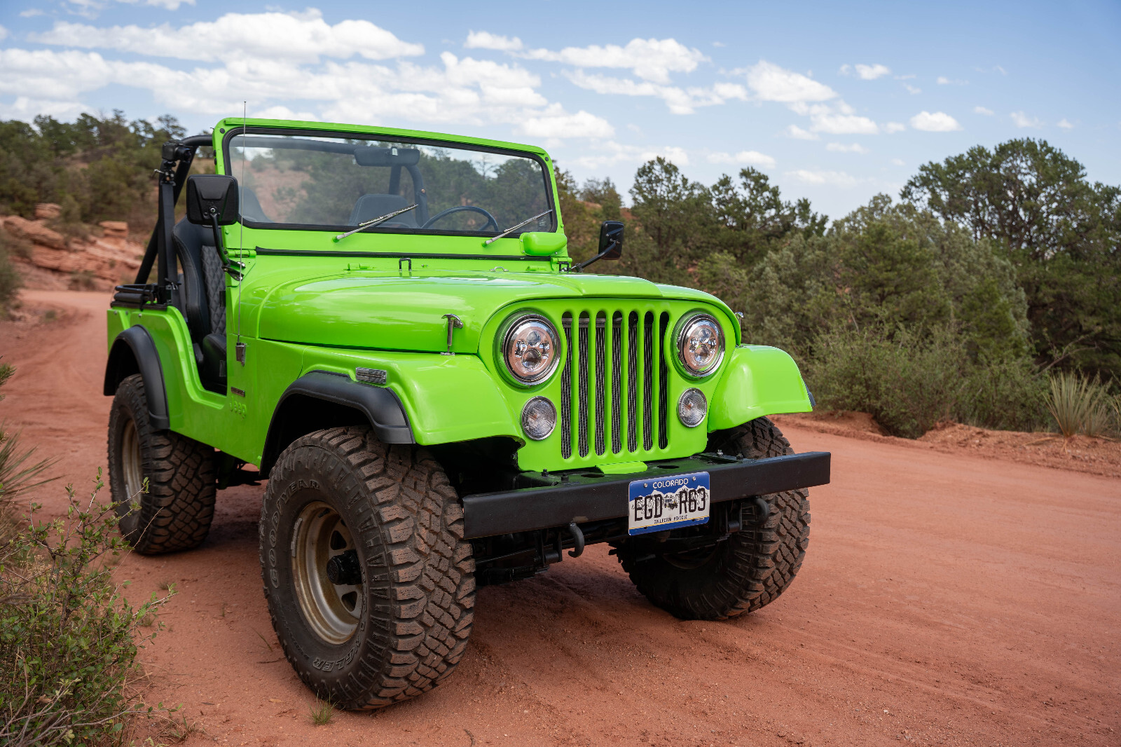 Jeep-CJ-1974-SUV-3