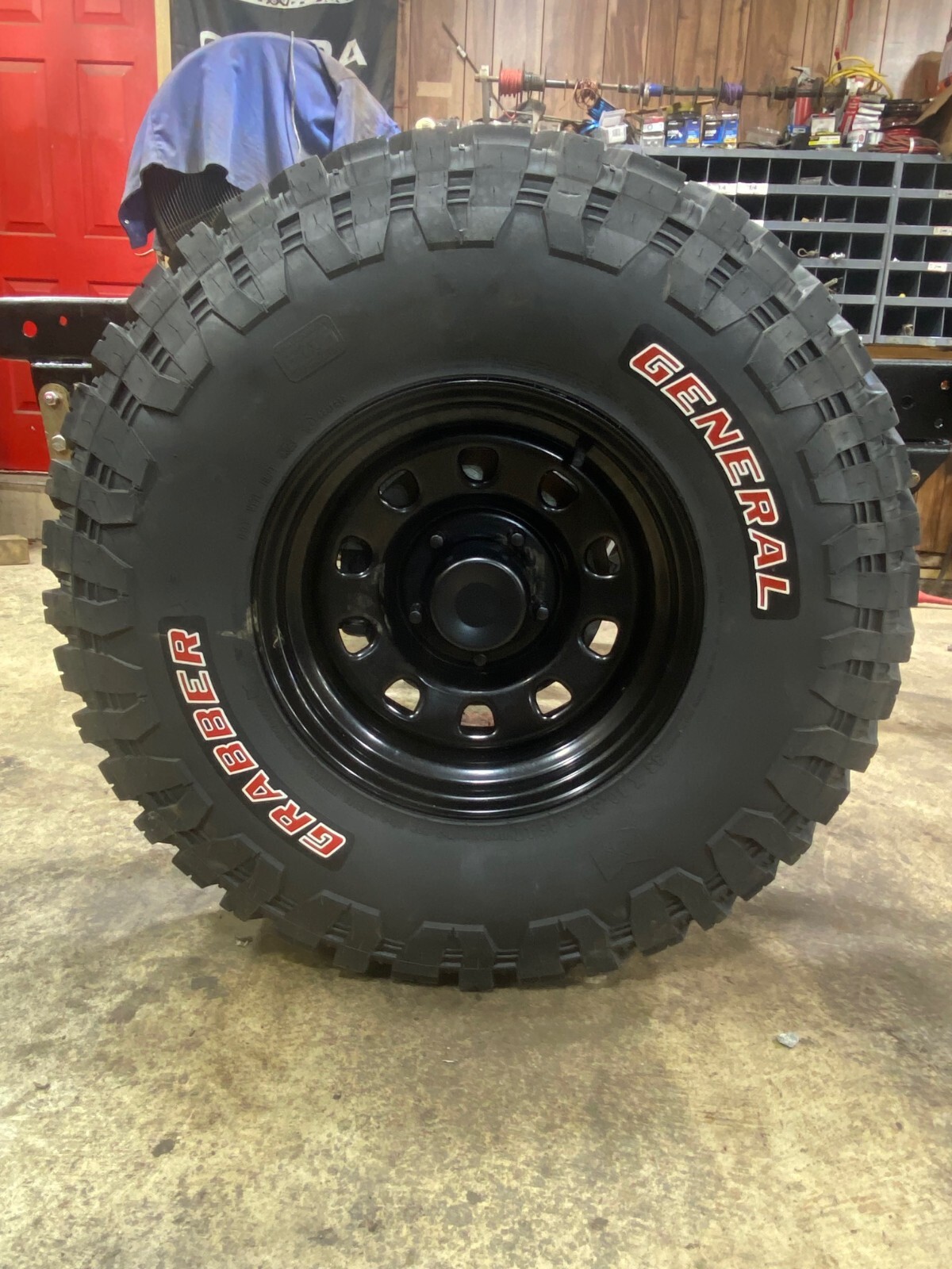 Jeep-CJ-1975-16
