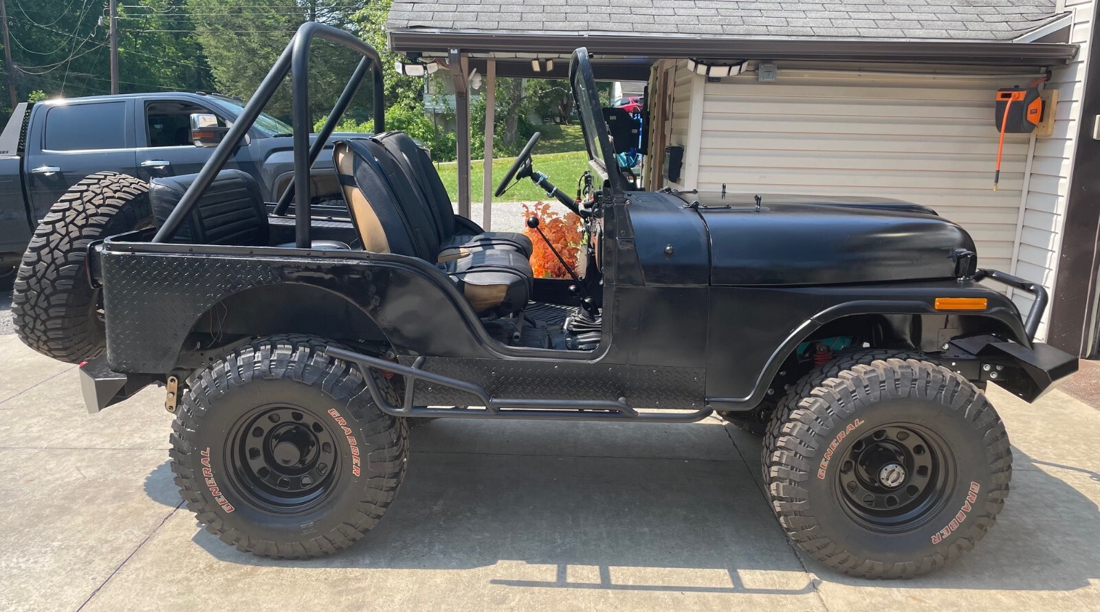 Jeep-CJ-1975-3