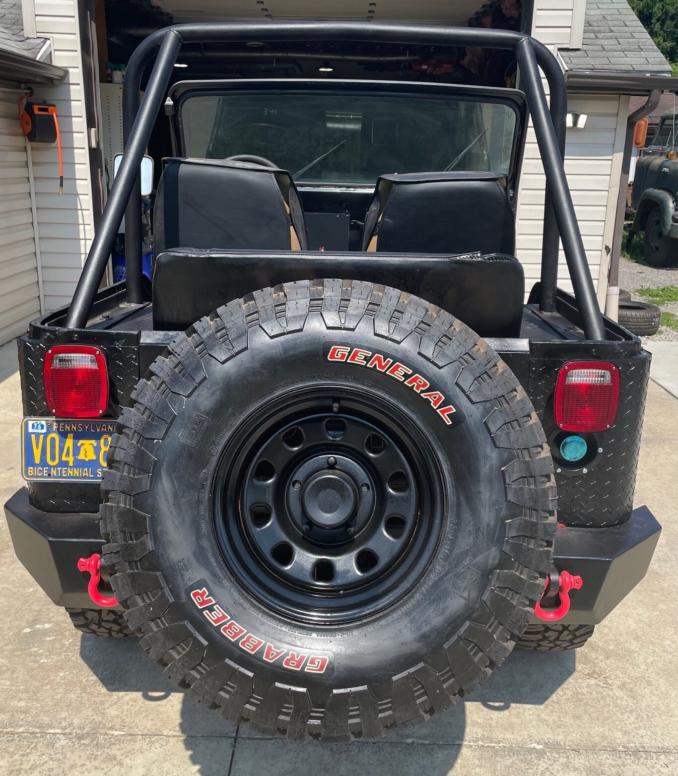 Jeep-CJ-1975-4