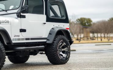 Jeep-CJ-1979-SUV-13