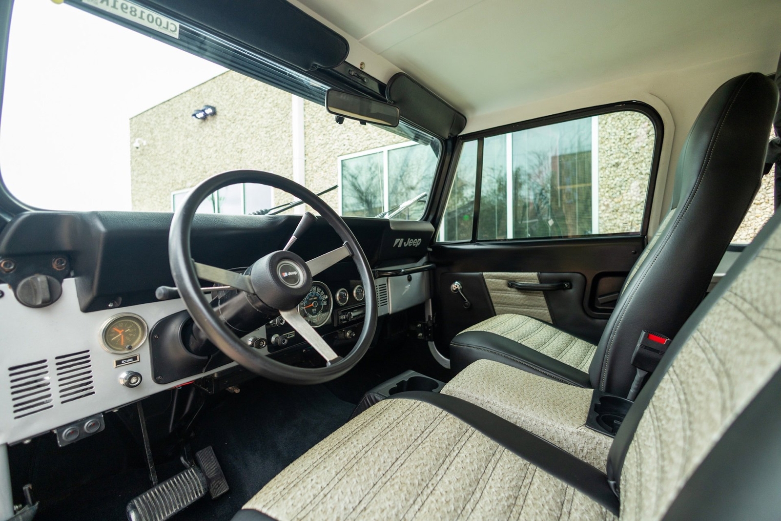 Jeep-CJ-1979-SUV-28